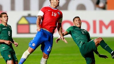 Chile y Bolivia disputan un duelo de urgencias
