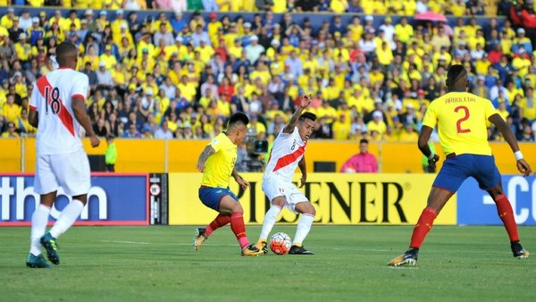 La golpeadísima Perú quiere redimirse ante Ecuador