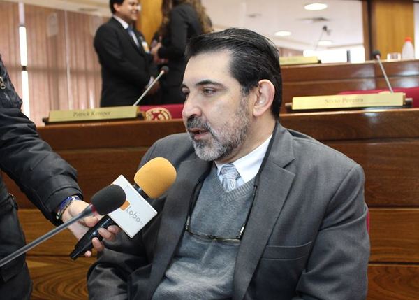 Preparan proyecto que regula importación del cáñamo y fomenta la producción nacional