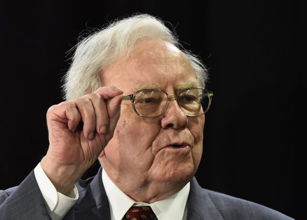 Fondo de Warren Buffett invierte 500 millones de dólares en el banco digital Nubank - MarketData