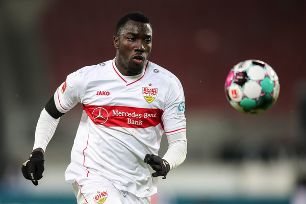 ¡De no creer! Estrella del Stuttgart jugaba en la Bundesliga con identidad falsa