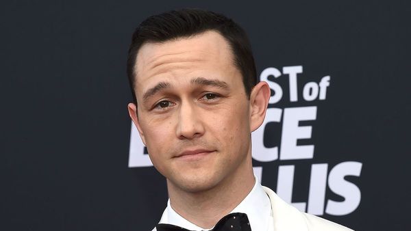 El actor Joseph Gordon-Levitt pide fotos de Paraguay