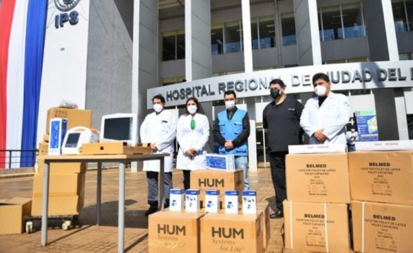Itaipu entregó nuevo lote de insumos y equipos al Hospital Integrado