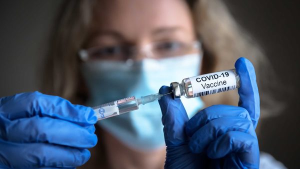 OMS advierte que las vacunas no son toda la solución a la pandemia - C9N