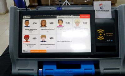 Funcionaria tenía en su poder máquina “desaparecida”, confirman - Noticiero Paraguay