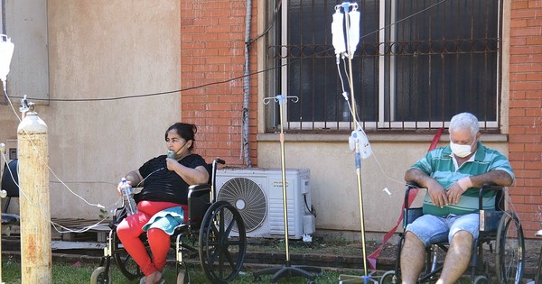 La Nación / Oscuro panorama en Clínicas: 5 a 6 muertes diarias por COVID-19