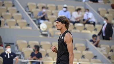 Zverev es el primer semifinalista