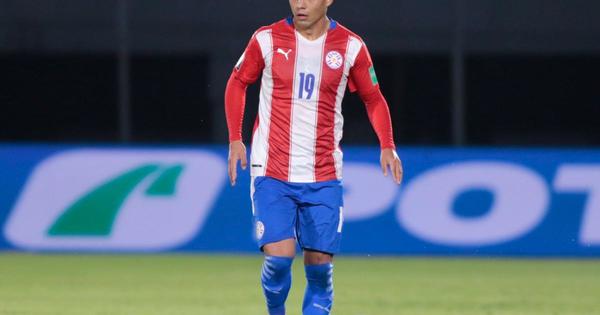 Paraguay cae en casa y complica su clasificación