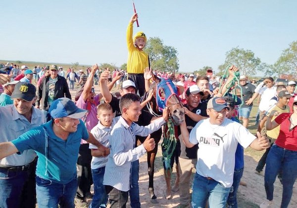 Crónica / Ndofaltái la aglomeración carrera hápe: ¡500 personas!