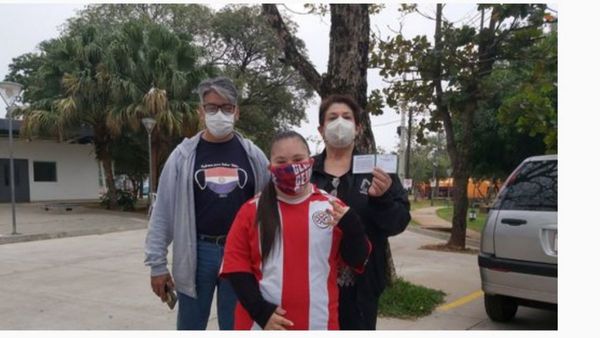 Ciudadanía contrarresta la abúlica campaña   de vacunación anti-Covid