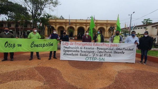 Docentes de OTEP reclaman kits escolares de Concepción