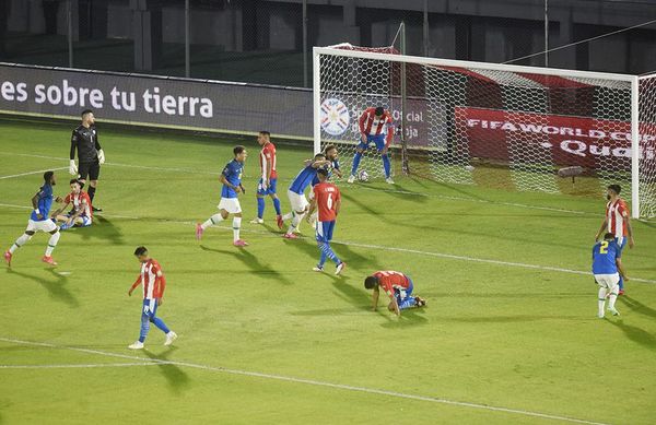 La Albirroja se desinfla como local - Fútbol - ABC Color