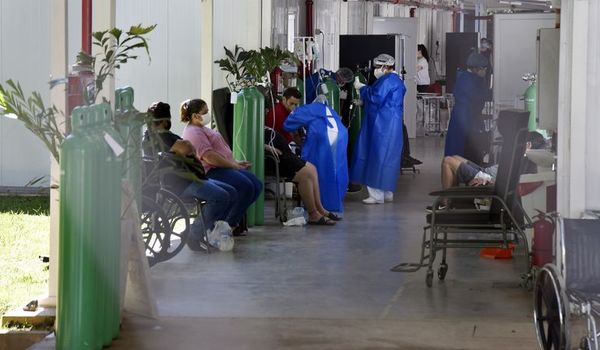 Faltan vacunas, oxígeno y fármacos, mientras crece la cifra de internados - Nacionales - ABC Color