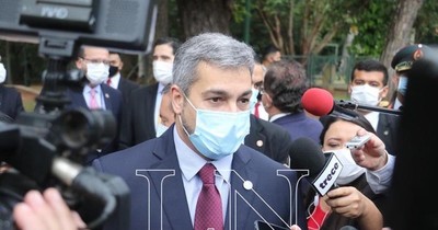 La Nación / Intensificarán compra de vacunas ante aumento masivo de contagios