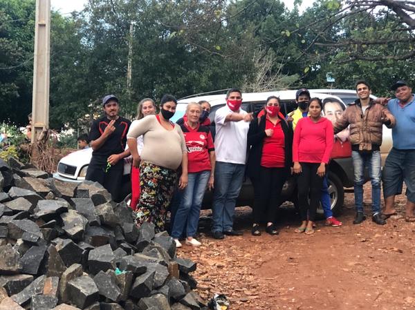 Mario Larroza promete ser un gestor para solucionar necesidades en barrios de CDE - La Clave