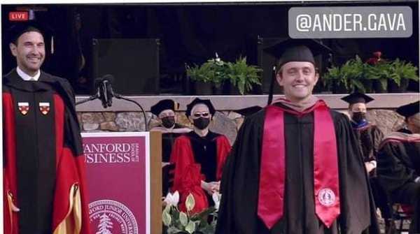 Altoparanaense culmina maestría en la prestigiosa Universidad de Stanford - La Clave