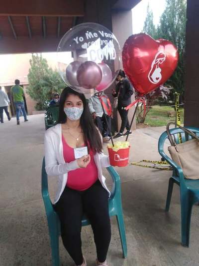 EMBARAZADAS SE VACUNAN DESDE HOY: “NO HAY QUE PERDER LA OPORTUNIDAD DE VACUNARSE”, AFIRMA MÉDICO