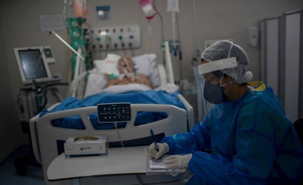 Diario HOY | De cinco a seis fallecimientos diarios se registran en Clínicas a causa del COVID