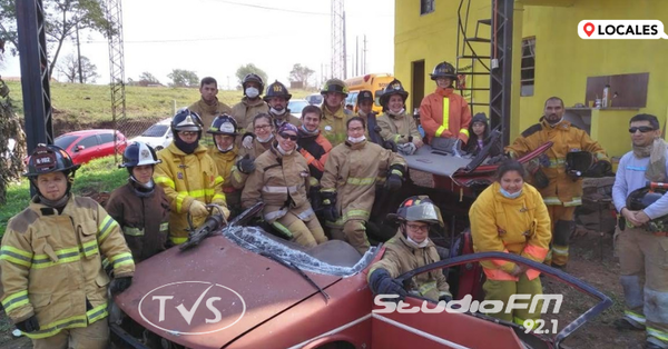 BOMBEROS AMARILLOS ORGANIZAN FERIA DE COMIDAS TÍPICAS