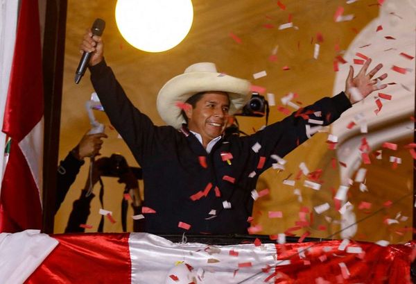 Castillo mantiene 71.000 votos de ventaja y se acerca a la victoria en Perú - Mundo - ABC Color