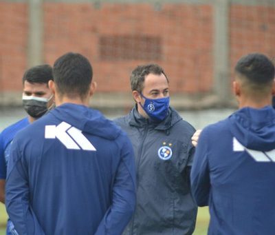 Sol presenta nuevo DT y a ocho refuerzos | OnLivePy