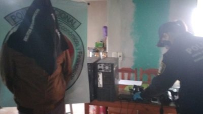 Crónica / Candidato a concejal detenido por pornografía infantil