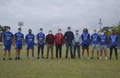 Sol de América sorprende y presenta a sus ocho refuerzos