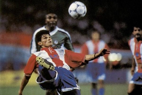 ‘Peque’ Benítez: “Berizzo no transmite nada, de Bielsa no tiene nada”