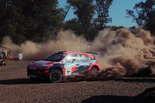Rally Py: Los Domínguez y un mano a mano por la punta del campeonato