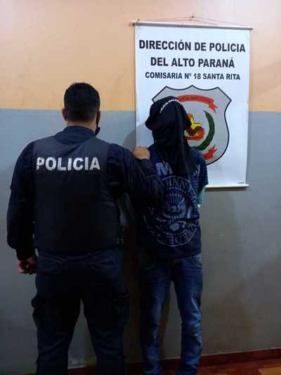 Borracho fue preso por violencia familiar - La Clave