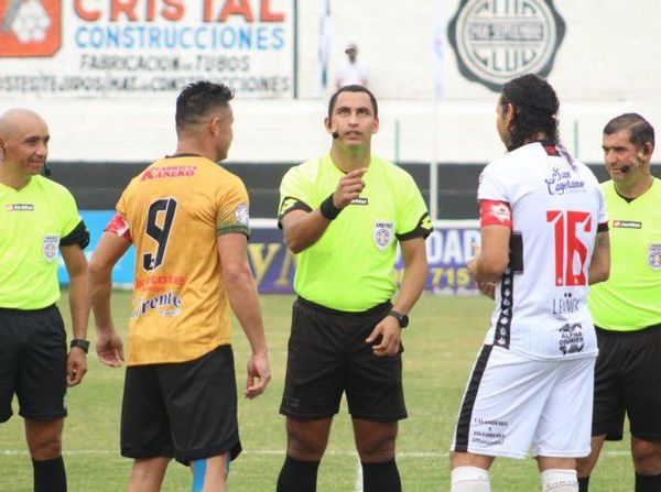 Primera B: estos son los árbitros  - Fútbol de Ascenso de Paraguay - ABC Color