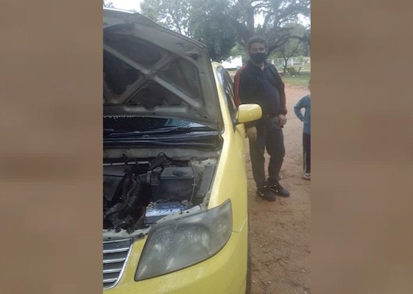 Crónica / TAXISTA MACGYVER. Escapó de “secuestro” con un ¡alambre!