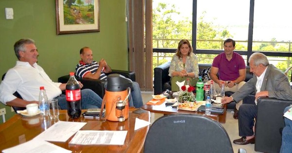 La Nación / “Ambigüedad” divide a Añetete en disputa, dice “Beto” Ovelar