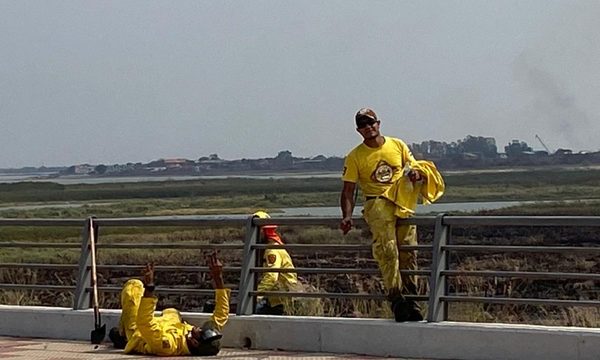 Postergan estudio de ley que dignifica labor de bomberos voluntarios