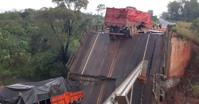 La Nación / Derrumbe de puente dejó tres fallecidos en San Pedro