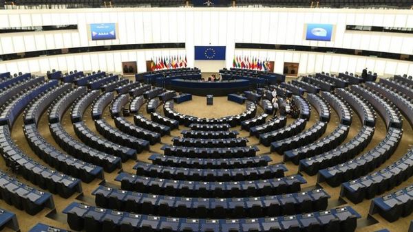 El parlamento europeo pidió suspender las patentes de las vacunas para que lleguen a los países más pobres