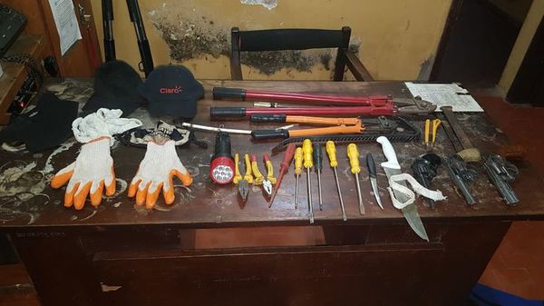 Detenidos con varios antecedentes se dedicaban a robos domiciliarios - Nacionales - ABC Color