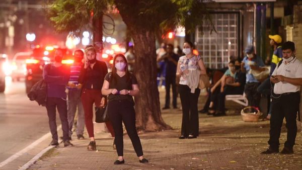 Otros dos gremios se suman al paro del transporte público