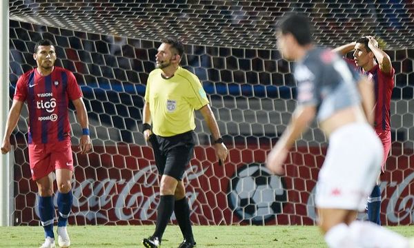 Christian Aquino Vuelve tras el gol fantasma - Fútbol de Ascenso de Paraguay - ABC Color