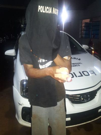 Vecinos balean y golpean a un supuesto ladrón - ABC en el Este - ABC Color
