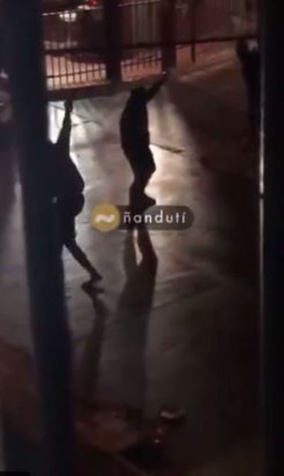 Dos grupos se enfrentaron a tiros en la Chacarita | Ñanduti