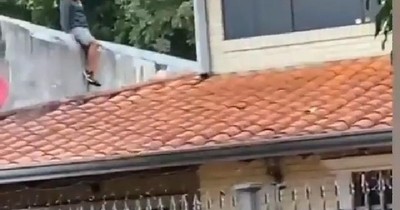 La Nación / Persecución termina con dos delincuentes detenidos en Fernando de la Mora