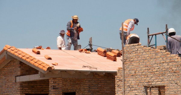 La Nación / Informe del INE muestra que un 24,9% de la población es pobre multidimensional