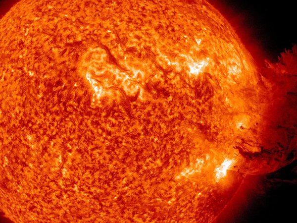 La NASA investiga una enorme explosión nunca antes vista en el Sol | Ñanduti