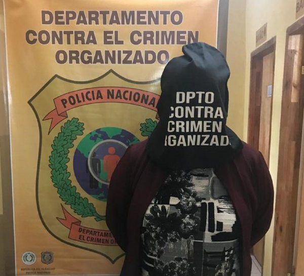 Policía Nacional captura a abogada con 8 órdenes de detención en Asunción