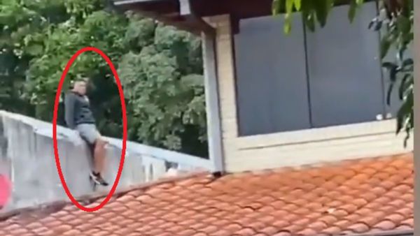 Trepó murallas para huir de una persecución policial