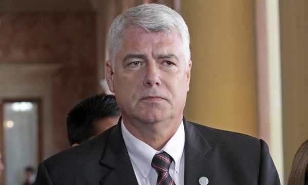 Wiens pone su cargo a disposición tras caída de puente en San Pedro