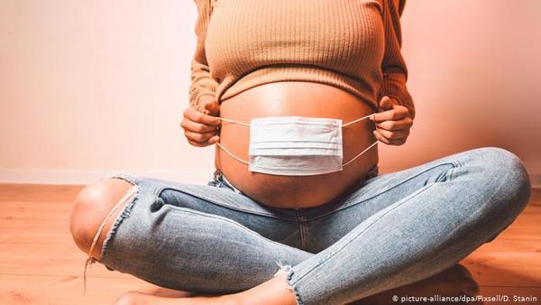 RECOMIENDAN A EMBARAZADAS EXTREMAR MEDIDAS SANITARIAS ADEMÁS DE LA VACUNACIÓN ANTICOVID