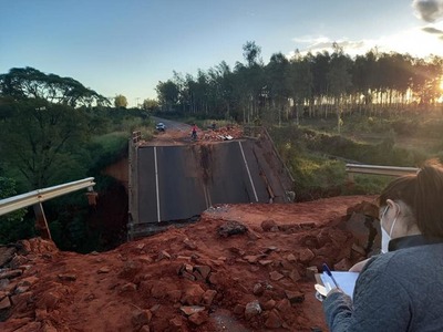 Abren causa penal por la caída del puente en San Pedro | Ñanduti