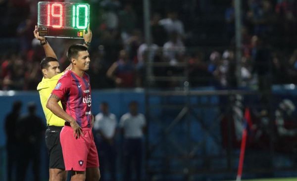Cerro Porteño deja ir a su histórico '10' y a otro delantero